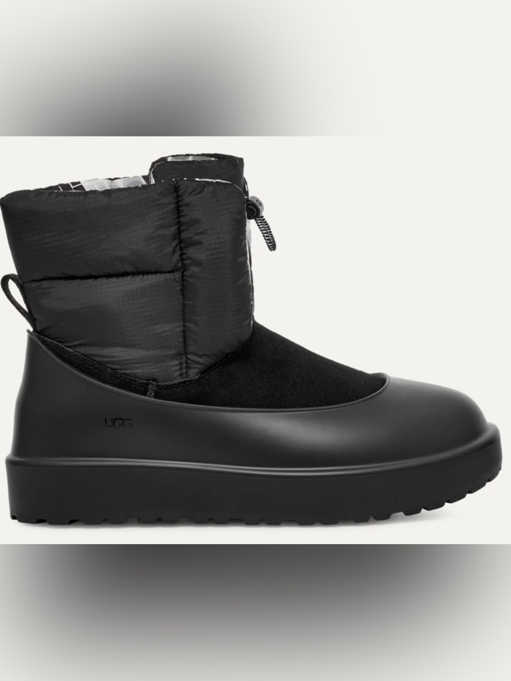 NWOB UGG Black Maxi Toggle Puffer Ankle Boot